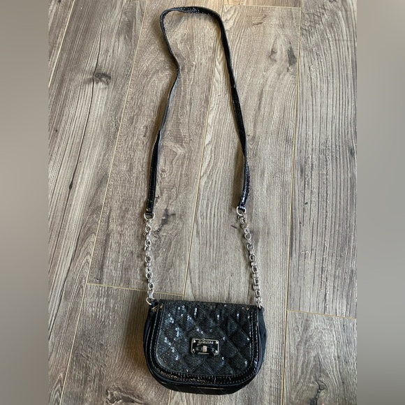 Guess Vintage y2k mini purse, long strap, black sequence and quilted - Picture 2 of 14